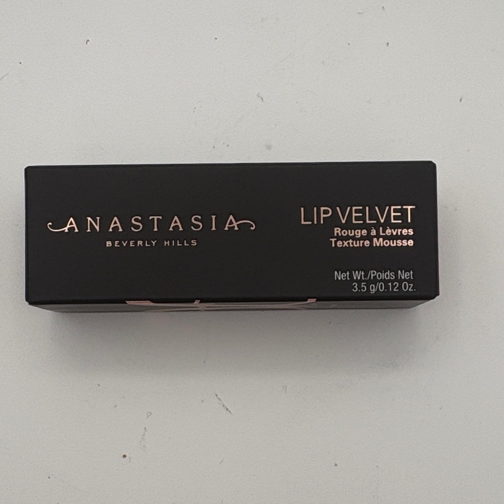 Anastasia Beverly Hills Lip Velvet Matte Liquid Lipstick - Rose Gold Lettering